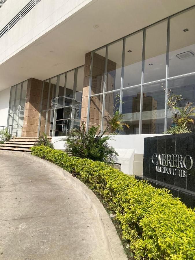 Marina Club Piso 8